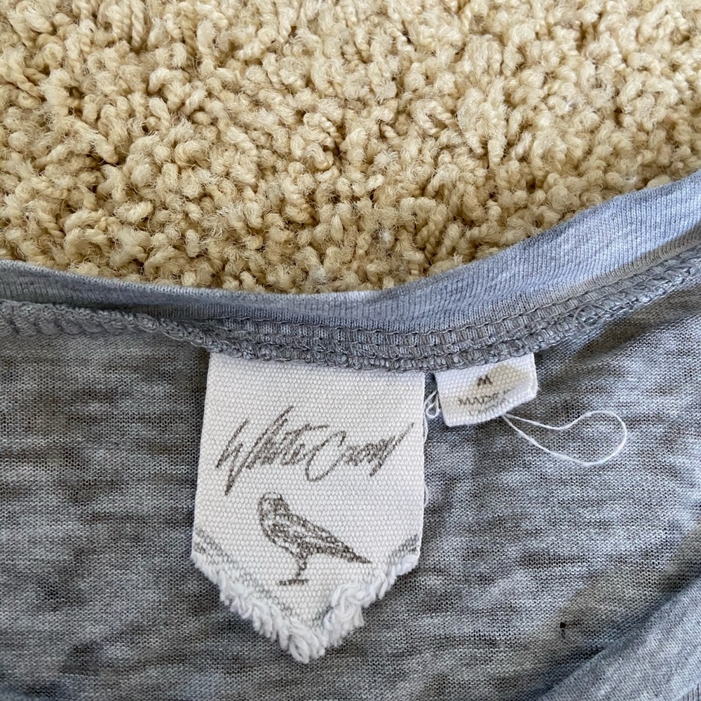 grey long sleeve tshirt